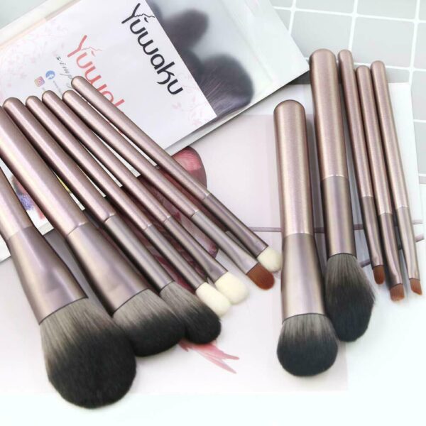 12Pcs Makeup Brushes Face Lip Eyebrows powder brush+Professional makeup Bag 3