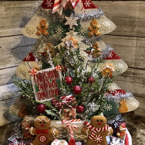 WOOD CHRISTMAS TREE WITH GINGERBREAD MEN AND LIGHTS TABLE DECOR
