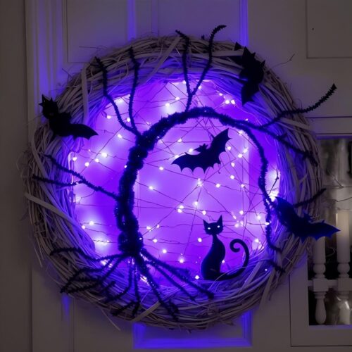 1 Wreath with Bat and Cat Decor
