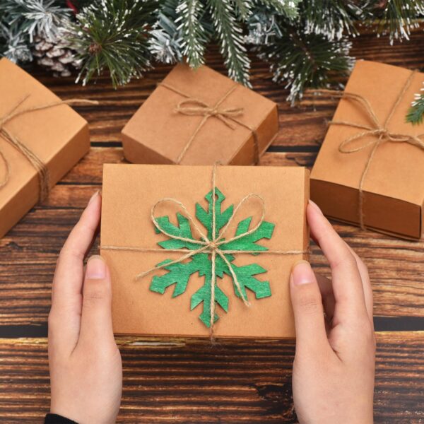 54PCs Unfinished Wooden Snowflakes Cutouts for DIY Christmas Decorations 2