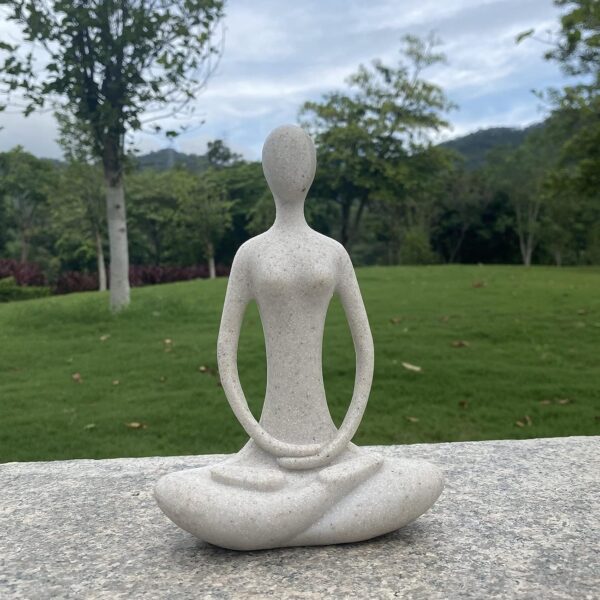 Figurine