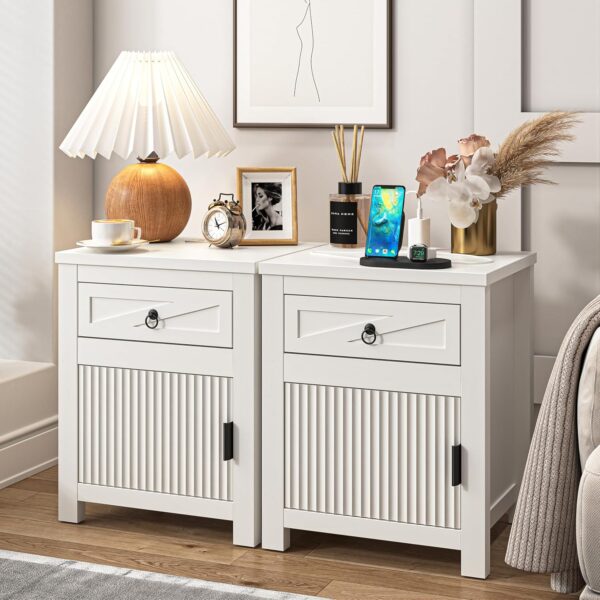 Nightstands Set of 2, White Fluted Nightstand with Charging Station, a Drawer, Bed Side Table End Table with Storage, Small Modern Wood Bedside Night Stand for Bedroom Living Room Sofa Couch 1 Charging
