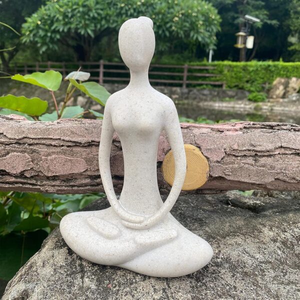 Figurine