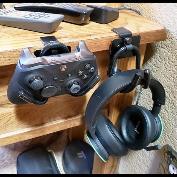 Desk Mount Game Controller Holder Clamp On Hanger Holder Storage Rack for PS3/PS4/PS5/Xbox 360/Xbox One/S/X/Elite/Series S/Series X Controller, Pro Controller,etc-No Game Controller-Black 2